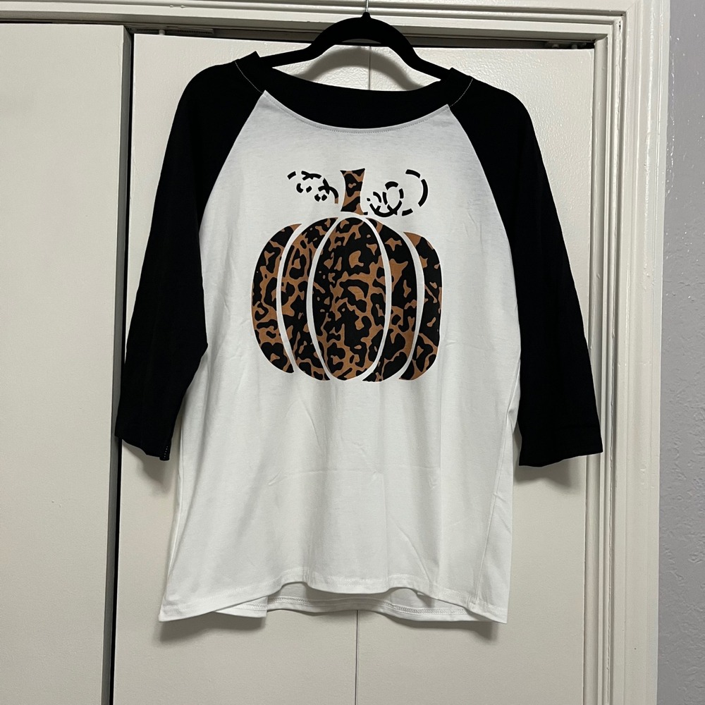 Leopard‎ Pumpkin Raglan Shirt Women's Medium Fall Halloween Three Quarter Sleeve